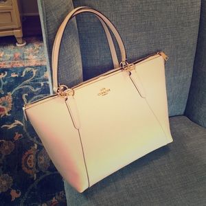 Coach White Ava Tote 👜 Saffiano Leather